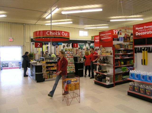 Selkirk Home Hardware Building Centre | 30 Concession 3 Rd, Fisherville, ON N0A 1G0, Canada | Phone: (905) 776-2533