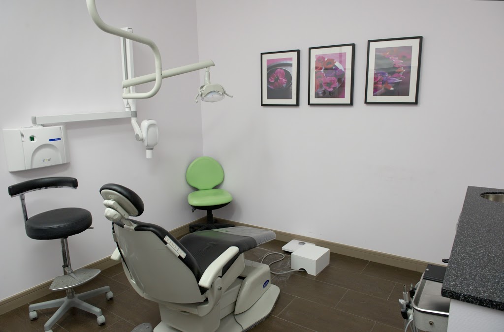 Solar Dental Kitchener - Fairway Plaza | 655 Fairway Rd, Kitchener, ON N2C 1X4, Canada | Phone: (519) 893-2790