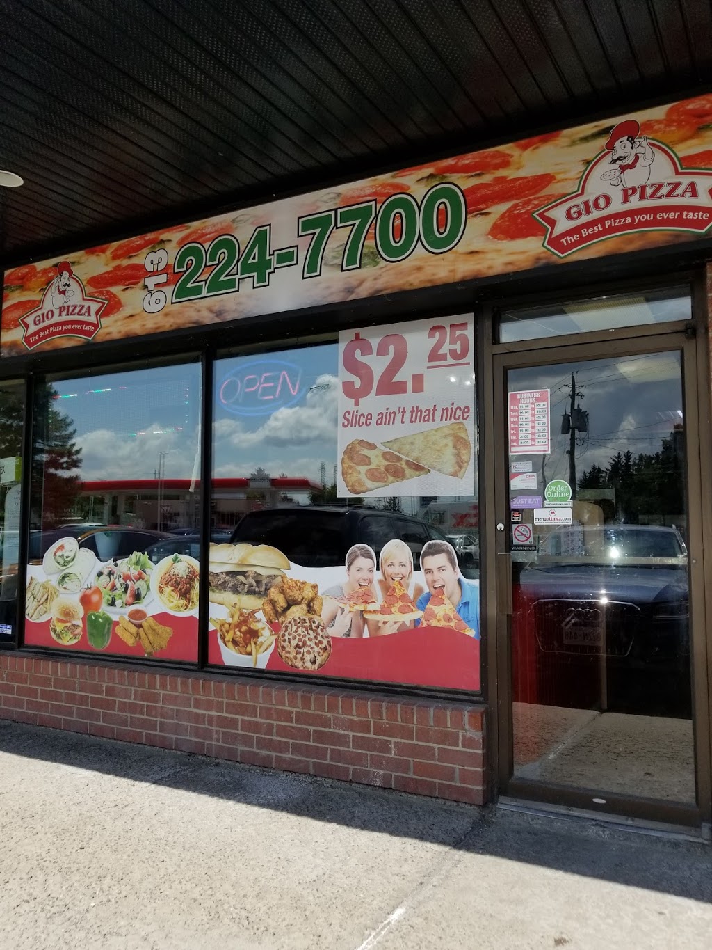 Gio Pizza | 1896 Prince of Wales Dr, Nepean, ON K2C 3W9, Canada | Phone: (613) 224-7700