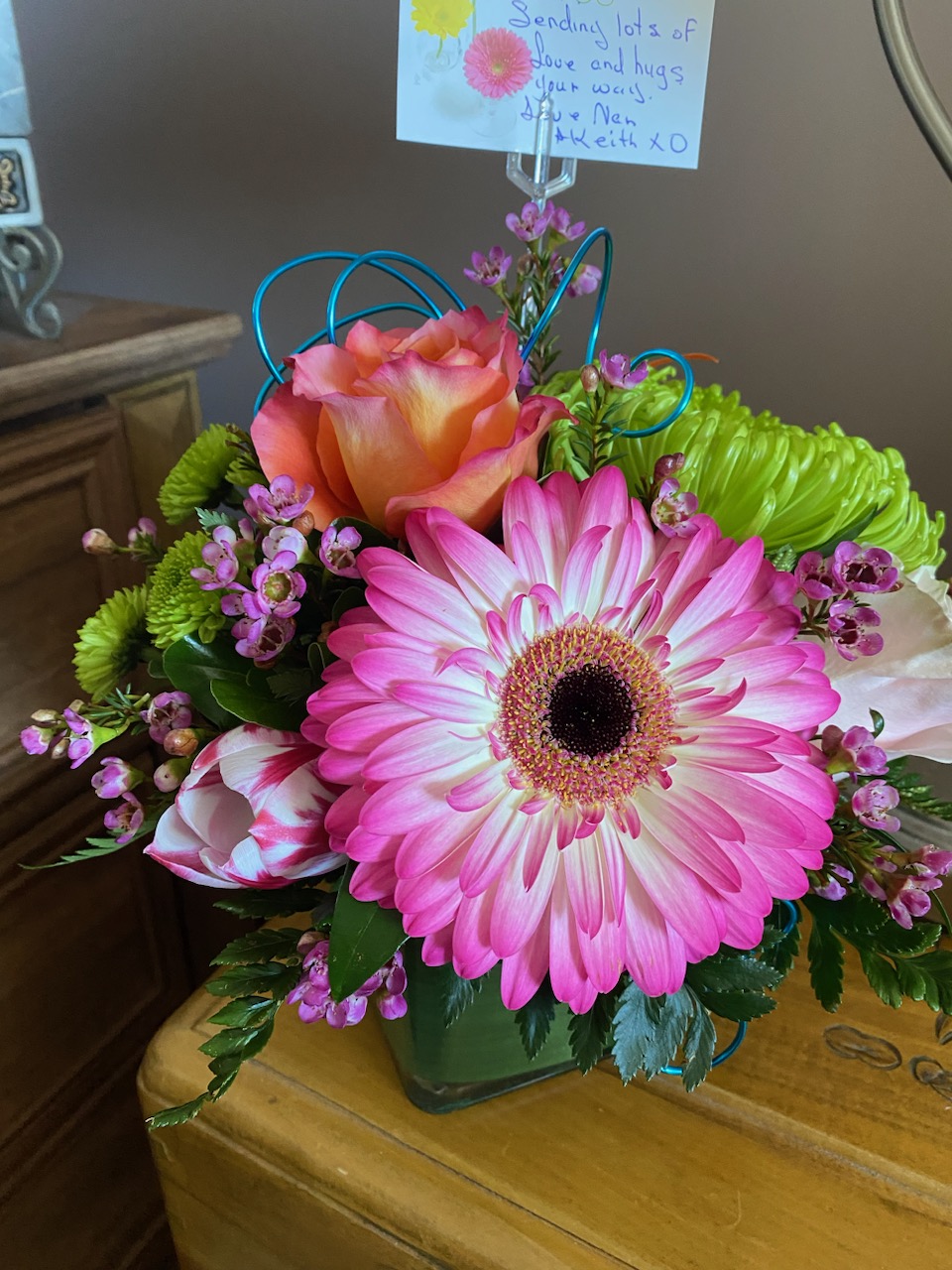 Okotoks Flowers | 49 Elizabeth St #9, Okotoks, AB T1S 1A5, Canada | Phone: (403) 938-4781