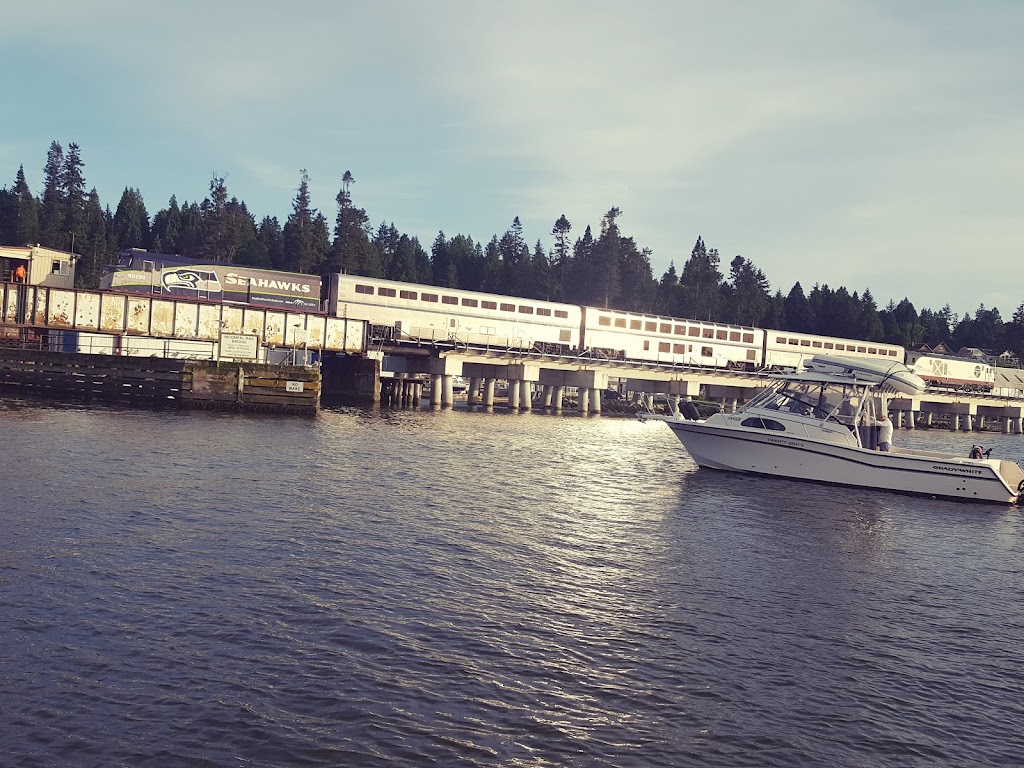 Crescent Beach Marina | 12555 Crescent Rd, Surrey, BC V4A 2V4, Canada | Phone: (604) 538-9666