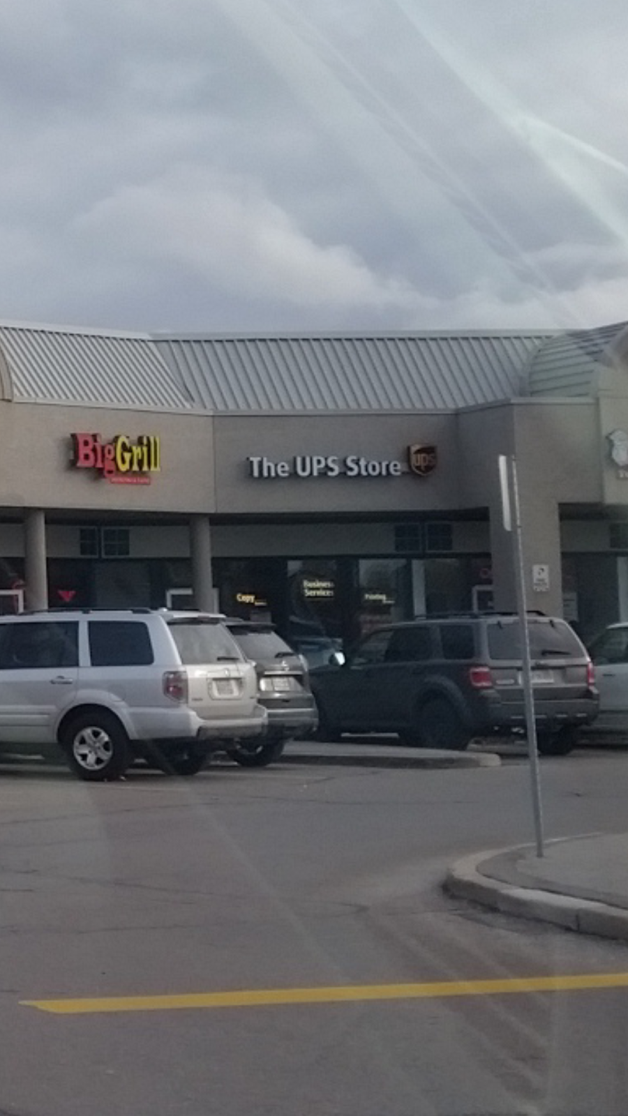 The UPS Store | 1500 Upper Middle Rd W #6, Oakville, ON L6M 0C2, Canada | Phone: (905) 469-0414