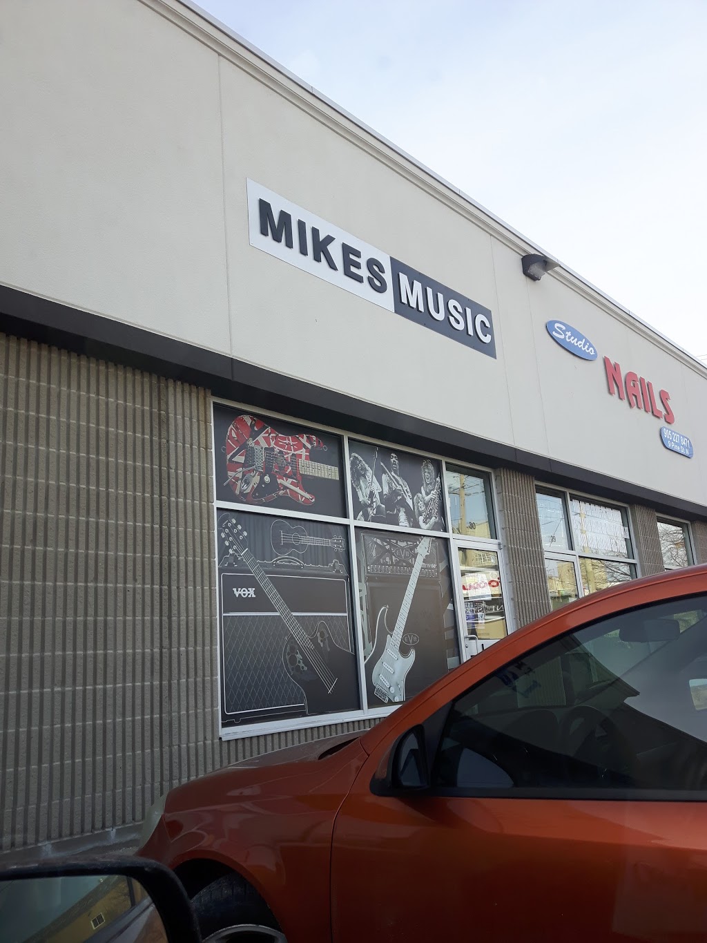 Mikes Music | 9 Pine St N, Thorold, ON L2V 3Z9, Canada | Phone: (905) 227-7941