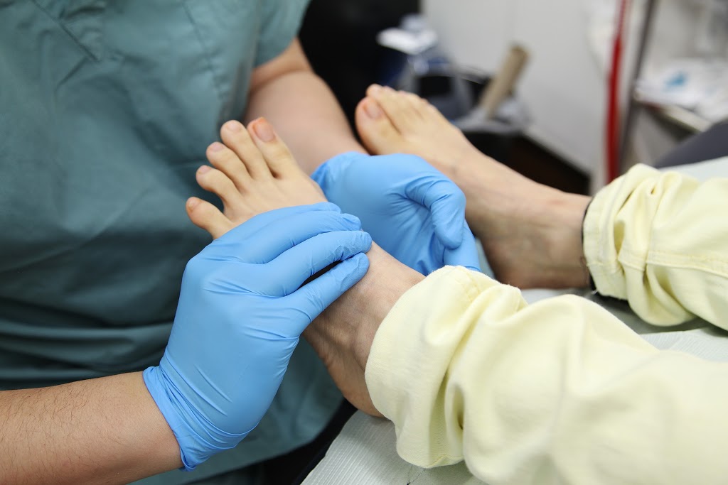 West Mississauga Foot Clinic | 1550 S Gateway Rd #205, Mississauga, ON L4W 5G6, Canada | Phone: (905) 625-1555