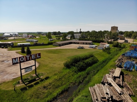 Motel 9 | AB-9, Beiseker, AB T0M 0G0, Canada | Phone: (403) 947-2555