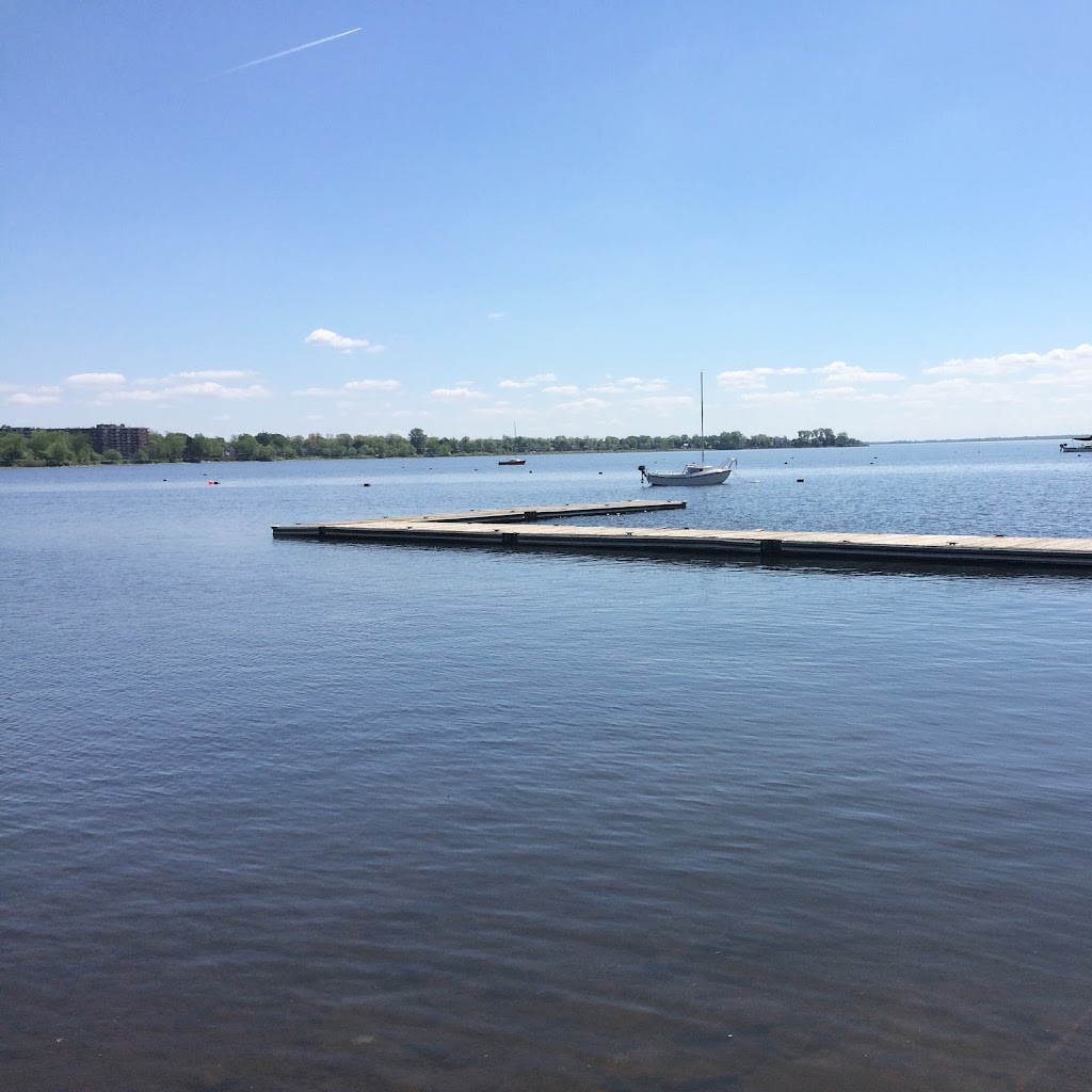 Pointe-Claire Base De Voile | 90 Chem. Bord-du-Lac, Pointe-Claire, QC H9S 4H7, Canada | Phone: (514) 630-1240