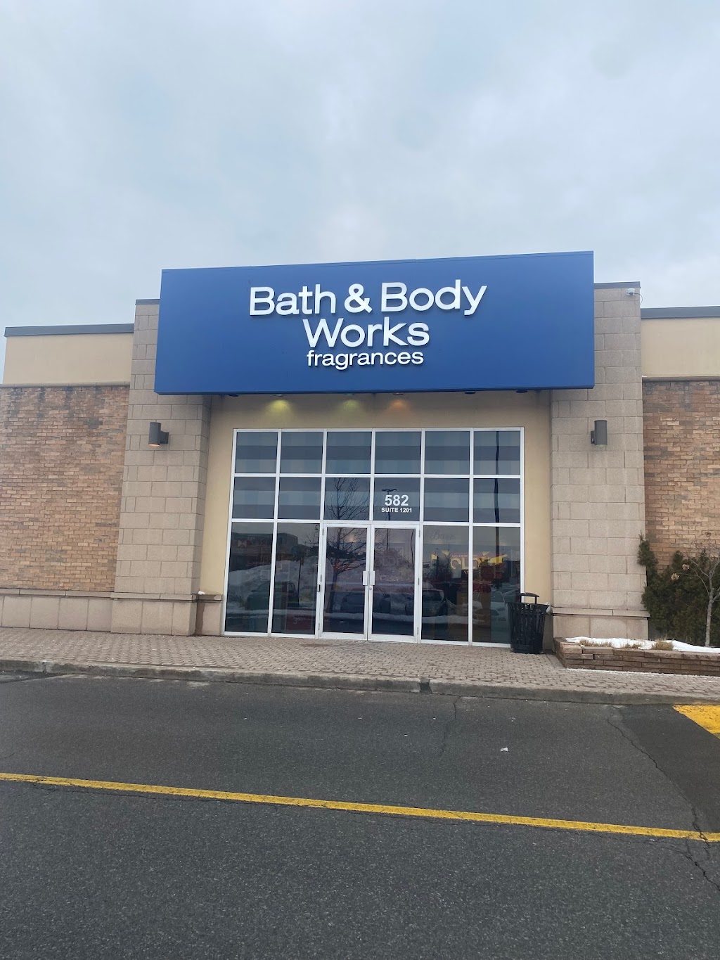 Bath & Body Works | 582 Chem. de Touraine Space 1201, Boucherville, QC J4B 5E4, Canada | Phone: (450) 655-7666