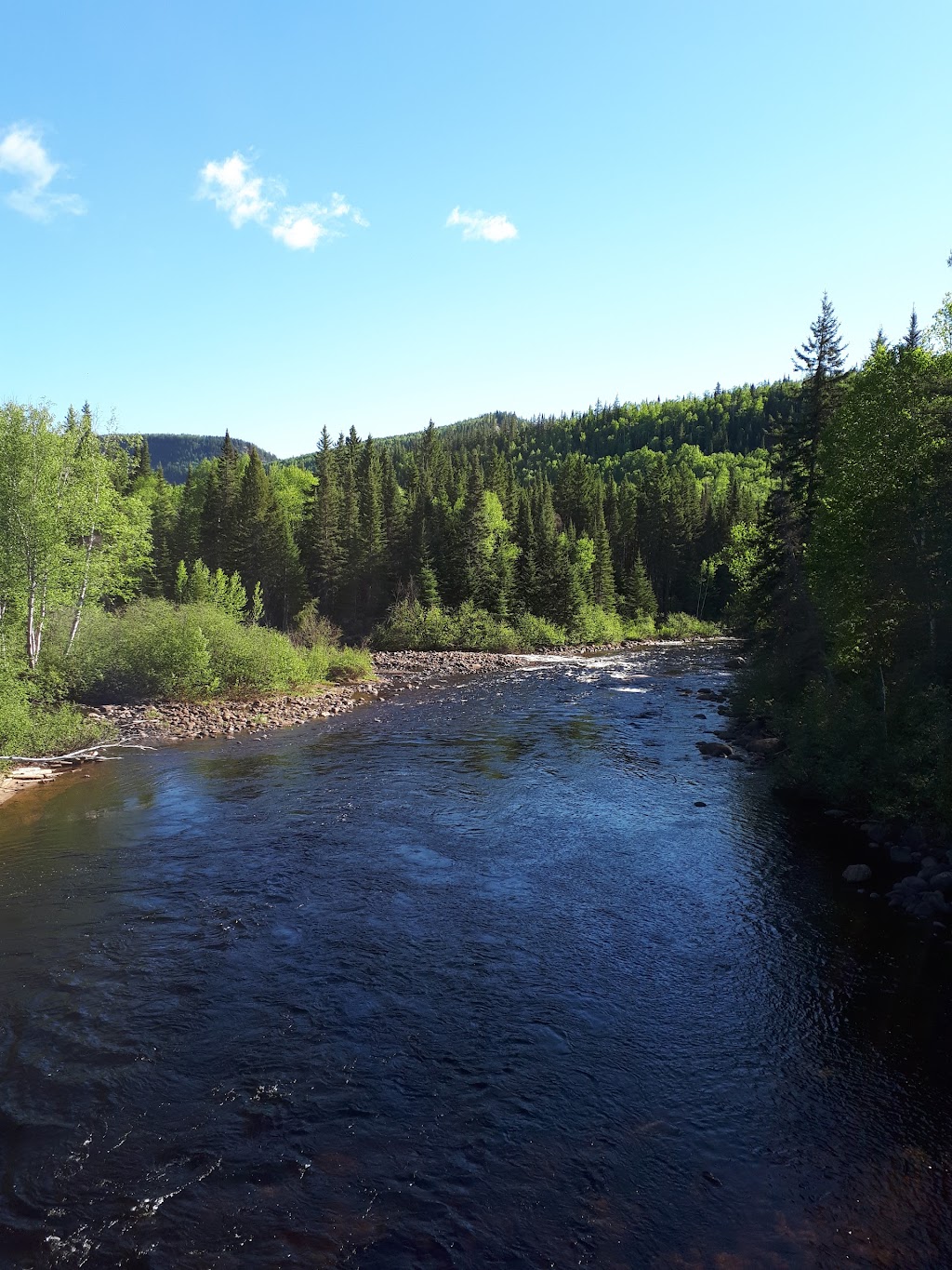 Pourvoirie Le chenail du nord | de Travers, Lac-, La Haute-Côte-Nord, QC G0T 1E0, Canada | Phone: (418) 871-1479