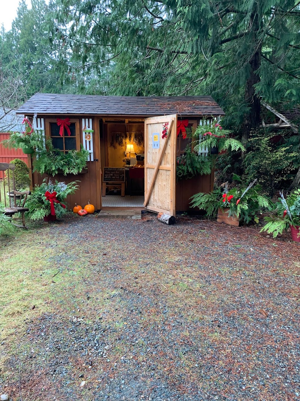 Milestone Acres Farm Stand | 4800 Island Hwy W, Qualicum Beach, BC V9K 2A5, Canada | Phone: (250) 594-7513