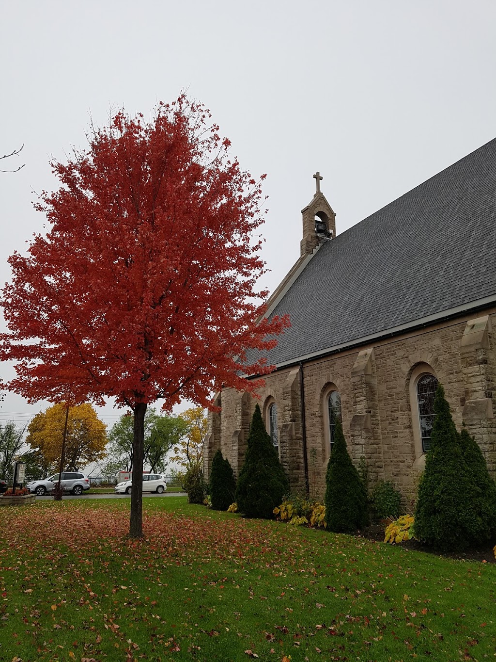 Sacred Heart Church | 19 Viewpoint Ave, Hamilton, ON L8V 2S4, Canada | Phone: (905) 383-3280