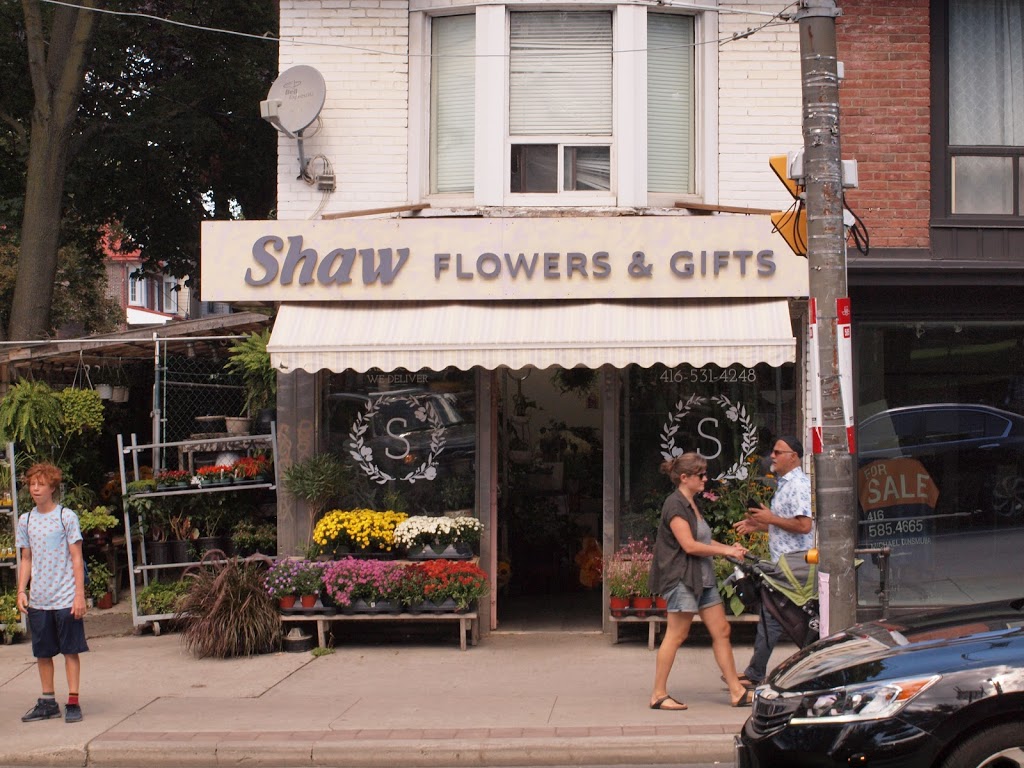 Shaw Flowers & Gifts | 1068 Dundas St W, Toronto, ON M6J 1W8, Canada | Phone: (416) 409-1882