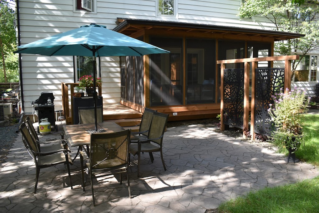 Deck City - Custom Decks, Screen Rooms, Sun Rooms | 214 St Marys Rd, Winnipeg, MB R2H 1J3, Canada | Phone: (204) 272-0610