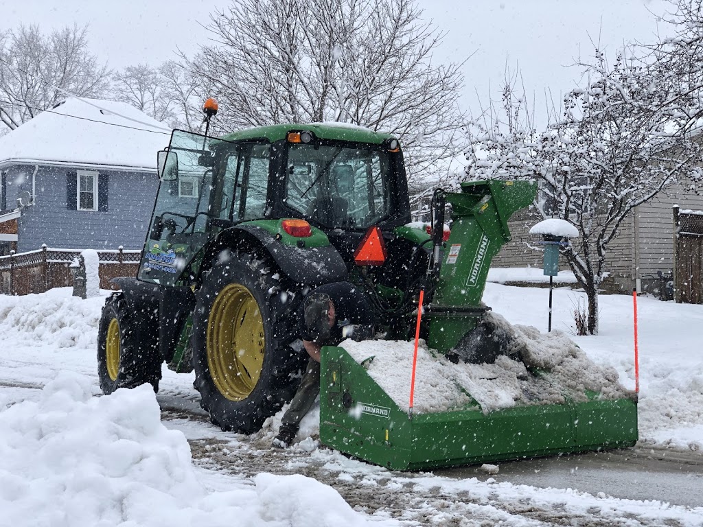 Jonathans Snow & Landscaping | 131 Cedar Hill Side Rd, Pakenham, ON K0A 2X0, Canada | Phone: (613) 262-6815