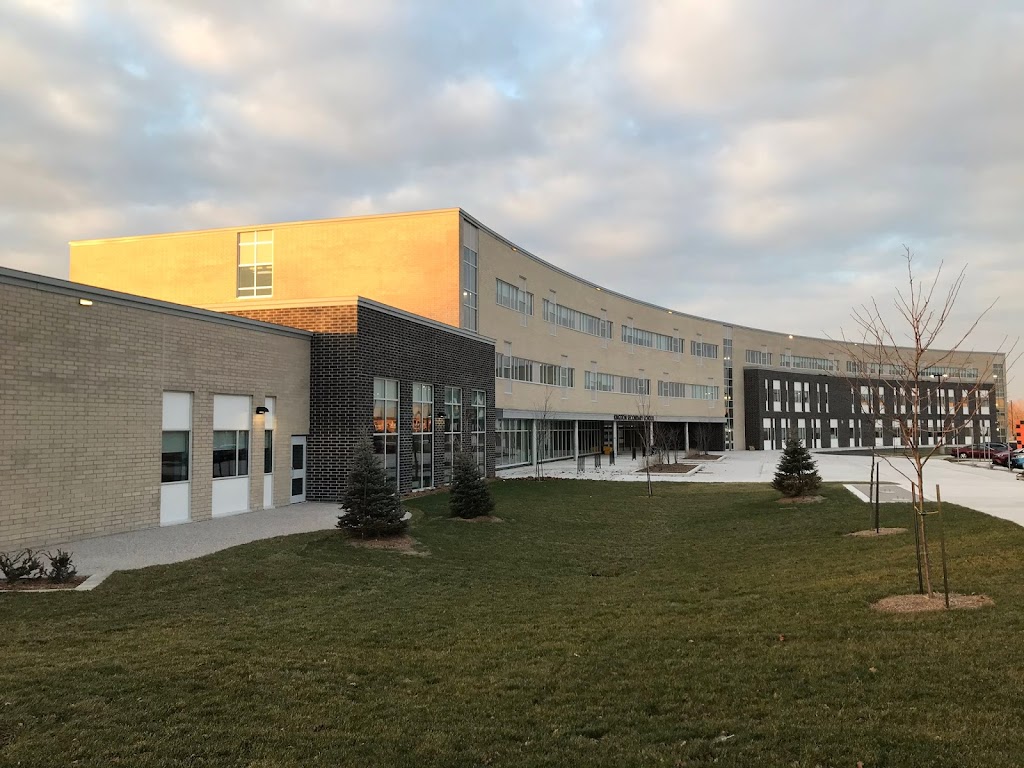 Kingston Secondary School | 145 Kirkpatrick St, Kingston, ON K7K 2P4, Canada | Phone: (613) 544-4811