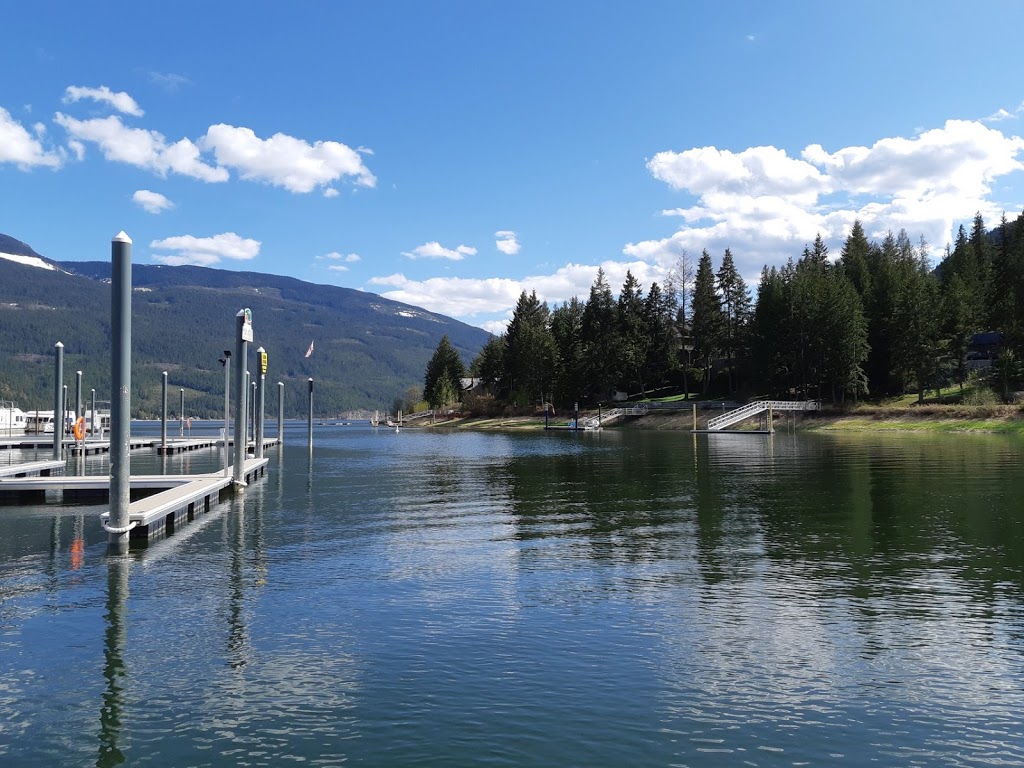 Splash Marina & Rentals | Box 608, 810 Riverside Ave, Sicamous, BC V0E 2V0, Canada | Phone: (250) 836-2628