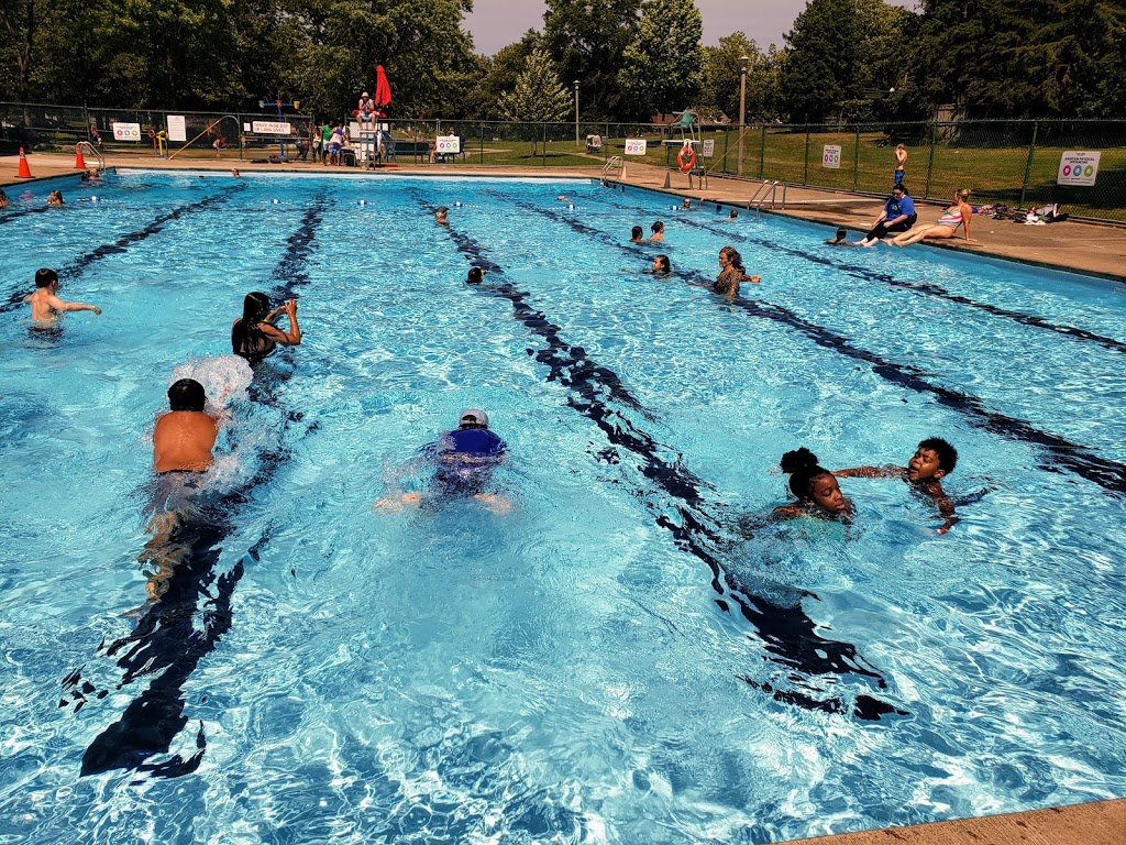 F.H. Leslie Park Pool | 5250 Valley Way, Niagara Falls, ON L2E 1L1, Canada | Phone: (905) 356-6217