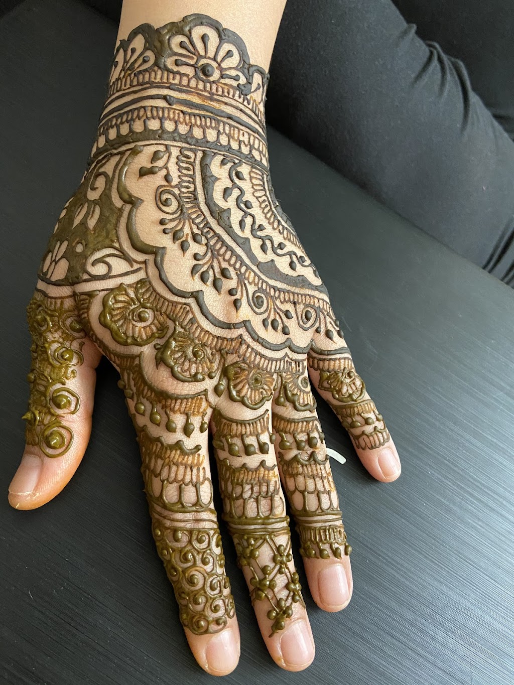 Lalanis Henna Art | 1700 Eglinton Ave E, North York, ON M4A 2X4, Canada | Phone: (647) 926-3963