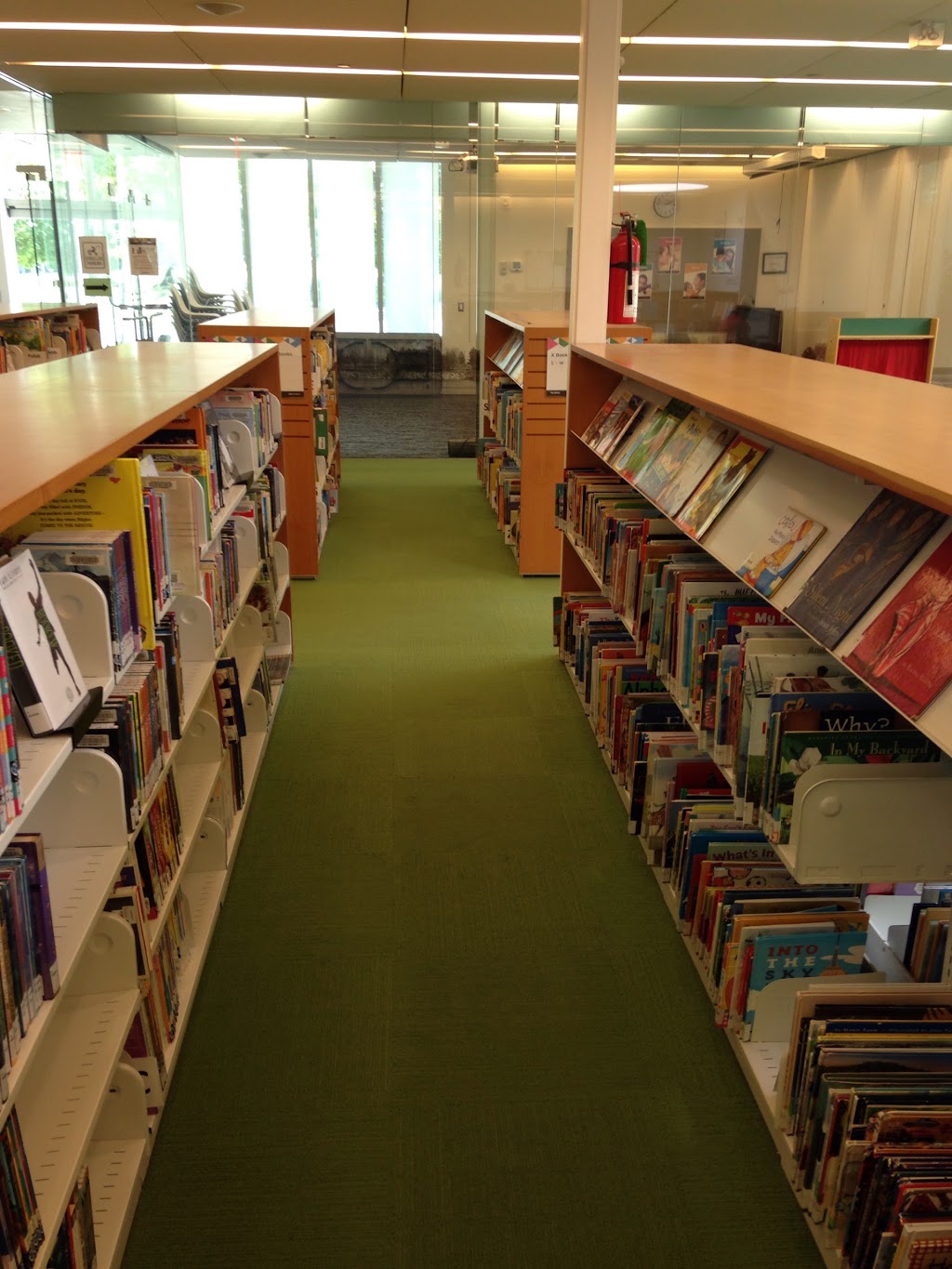 Lakeview Library | 1110 Atwater Ave, Mississauga, ON L5E 1M9, Canada | Phone: (905) 615-4805