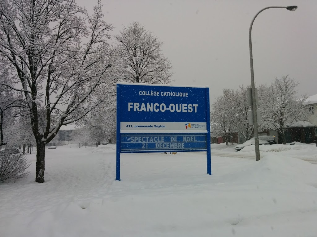 Collège catholique Franco-Ouest | 411 Seyton Dr, Nepean, ON K2H 8X1, Canada | Phone: (613) 820-2920