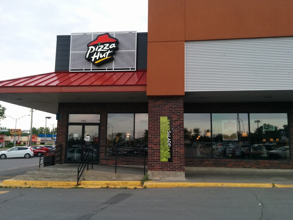 Pizza Hut | 1700 Boulevard des Laurentides, Laval, QC H7M 2Y4, Canada | Phone: (450) 975-8357