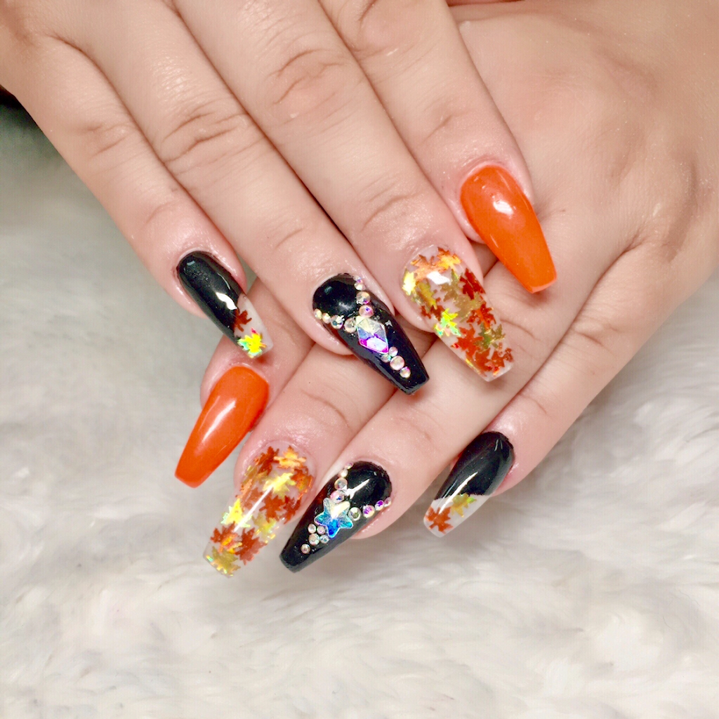 Hanas Nails Spa & Hair Boutique | 108 Facer St, St. Catharines, ON L2M 5J7, Canada | Phone: (289) 438-2236