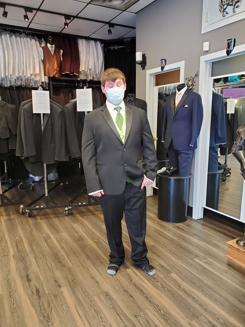 Black Knight Tuxedos | 4912 35 St, Red Deer, AB T4N 6K6, Canada | Phone: (403) 347-5961