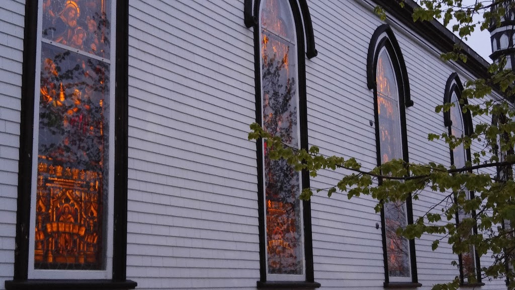 St. Johns Anglican Church | 64 Townsend St, Lunenburg, NS B0J 2C0, Canada | Phone: (902) 634-4994