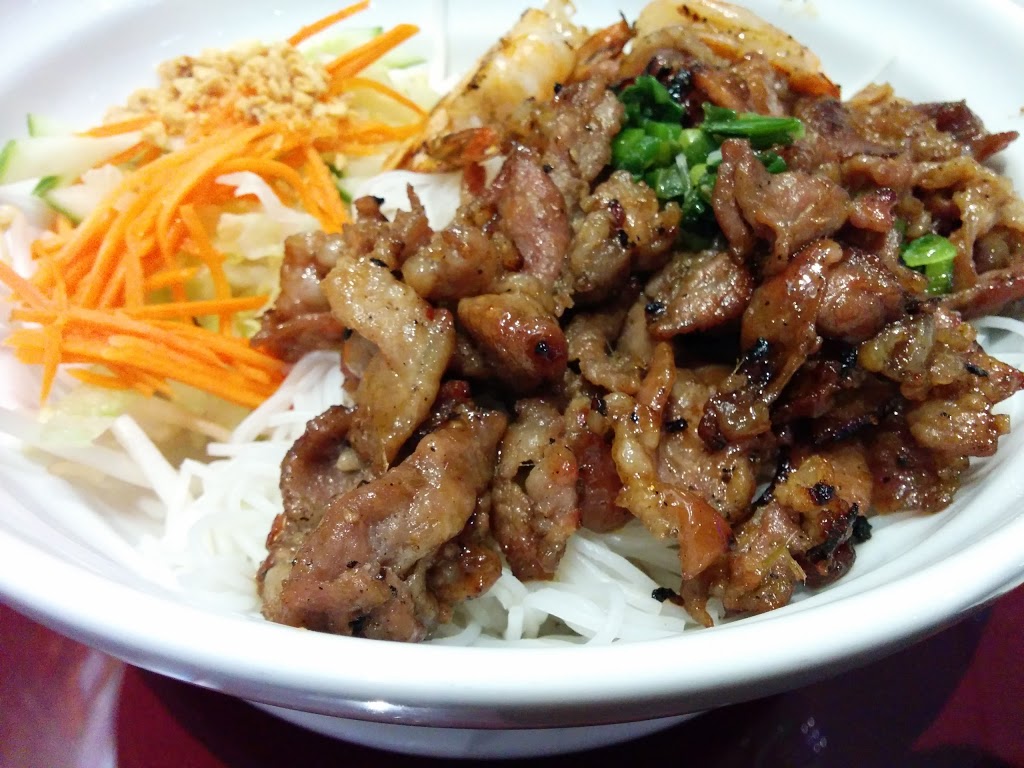 Little Saigon Restaurant | 66 Mall Rd, Hamilton, ON L8V 5B9, Canada | Phone: (905) 389-9826