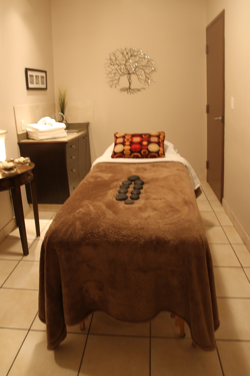 The Facial Place | 1084 Salk Rd #4, Pickering, ON L1W 4B6, Canada | Phone: (905) 831-9700