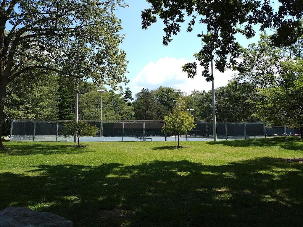 Dundas Tennis Club | Cross St, Dundas, ON L9H, Canada | Phone: (905) 627-0317