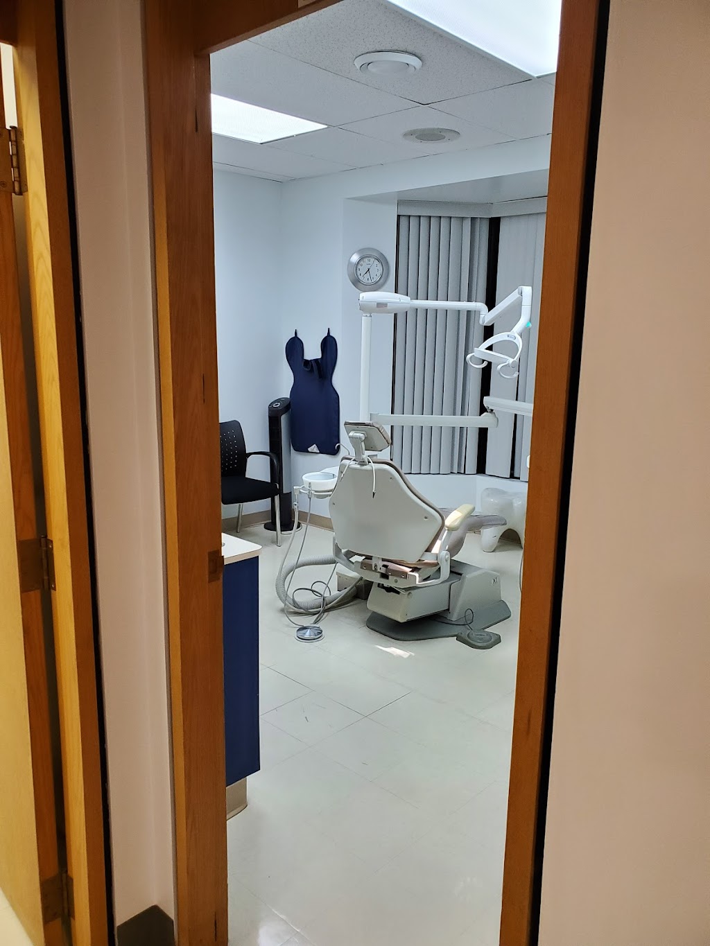 Gladu Dental Center (Montreal-Nord Dentist) | 4949 Rue de Charleroi #201, Montréal-Nord, QC H1G 6L6, Canada | Phone: (514) 322-4790