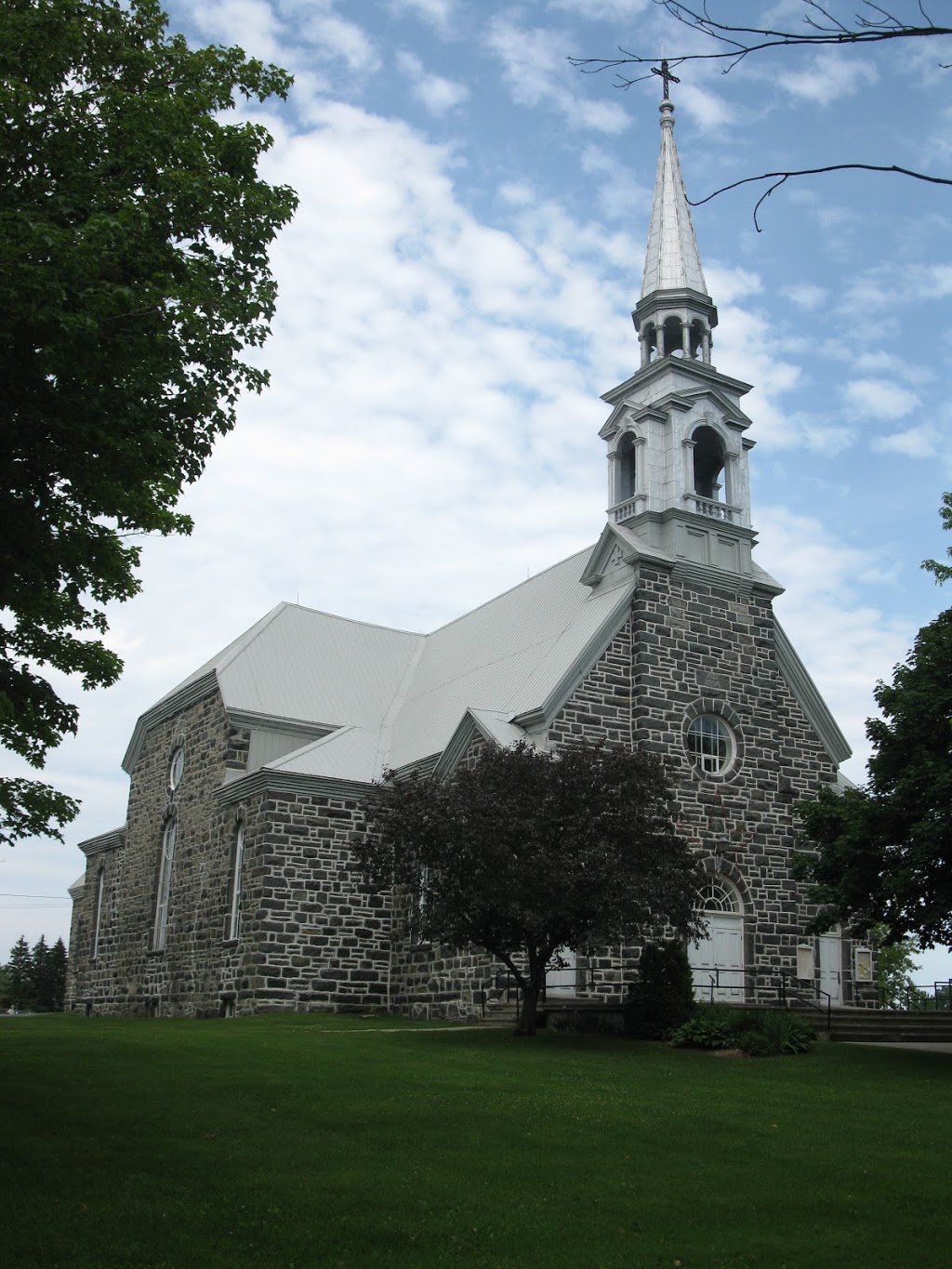 Cimetière de Saint-Nazaire-dActon | 320 Rue Principale, Saint-Nazaire-dActon, QC J0H 1V0, Canada | Phone: (819) 392-2845