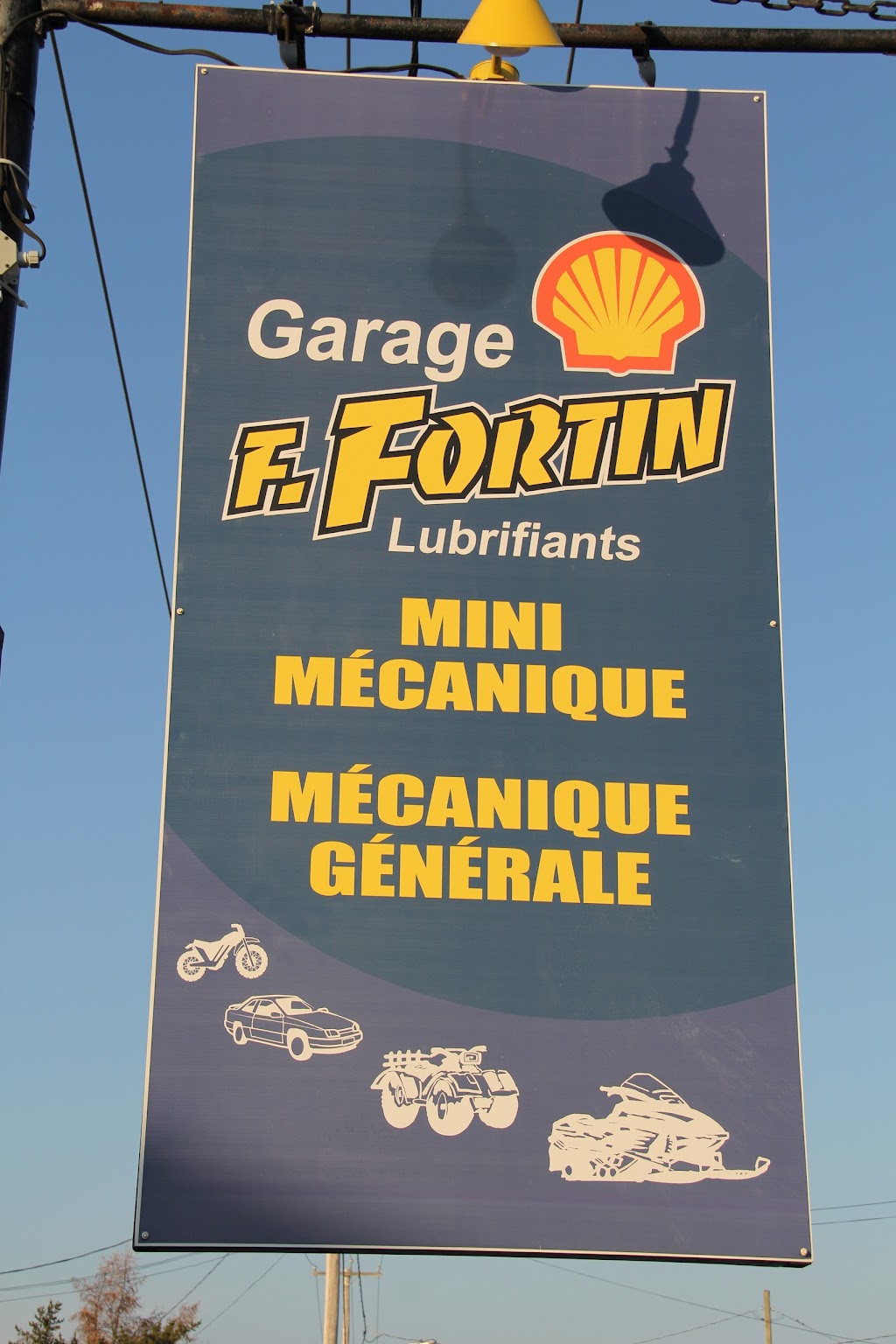 Garage Francis Fortin - Lubrifiants Shell | 2308 Bd Saint-Paul, Chicoutimi, QC G7K 1E6, Canada | Phone: (418) 545-2432