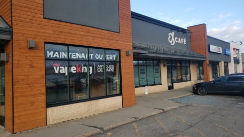 Vapeking St-Romuald | 469 Avenue Taniata, Saint-Romuald, QC G6W 5M6, Canada | Phone: (418) 903-8282