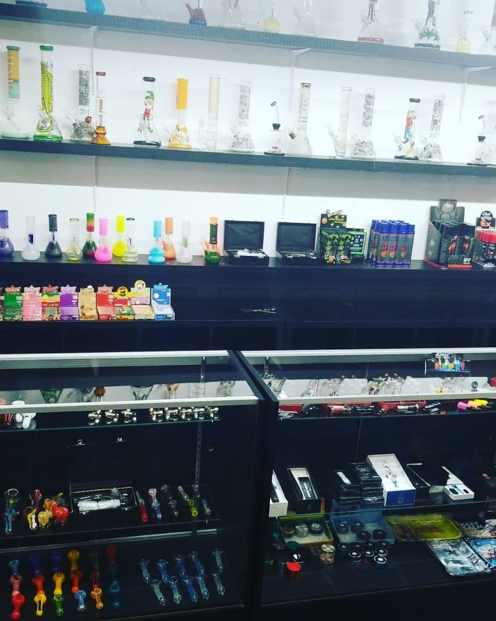 GREENHOUSE VAPE | 9610 111 Ave NW, Edmonton, AB T5G 0A8, Canada | Phone: (780) 938-3515