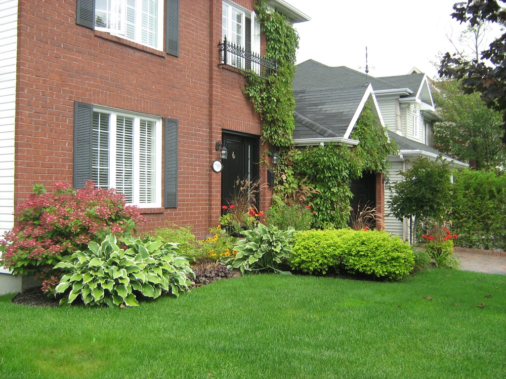 Anik St-Jean Landscape Maintenance | 139 Rue de la Grande-Hermine, Saint-Romuald, QC G6W 3A7, Canada | Phone: (418) 657-9892