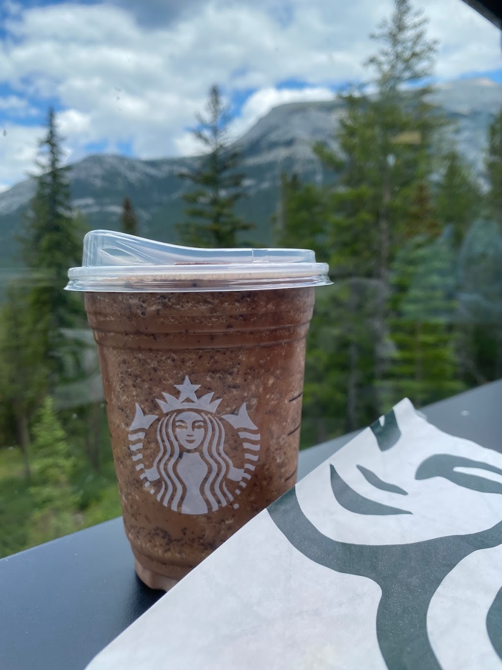 Starbucks | 100 Mountain Ave, Banff, AB T1L 1B2, Canada | Phone: (403) 762-7481