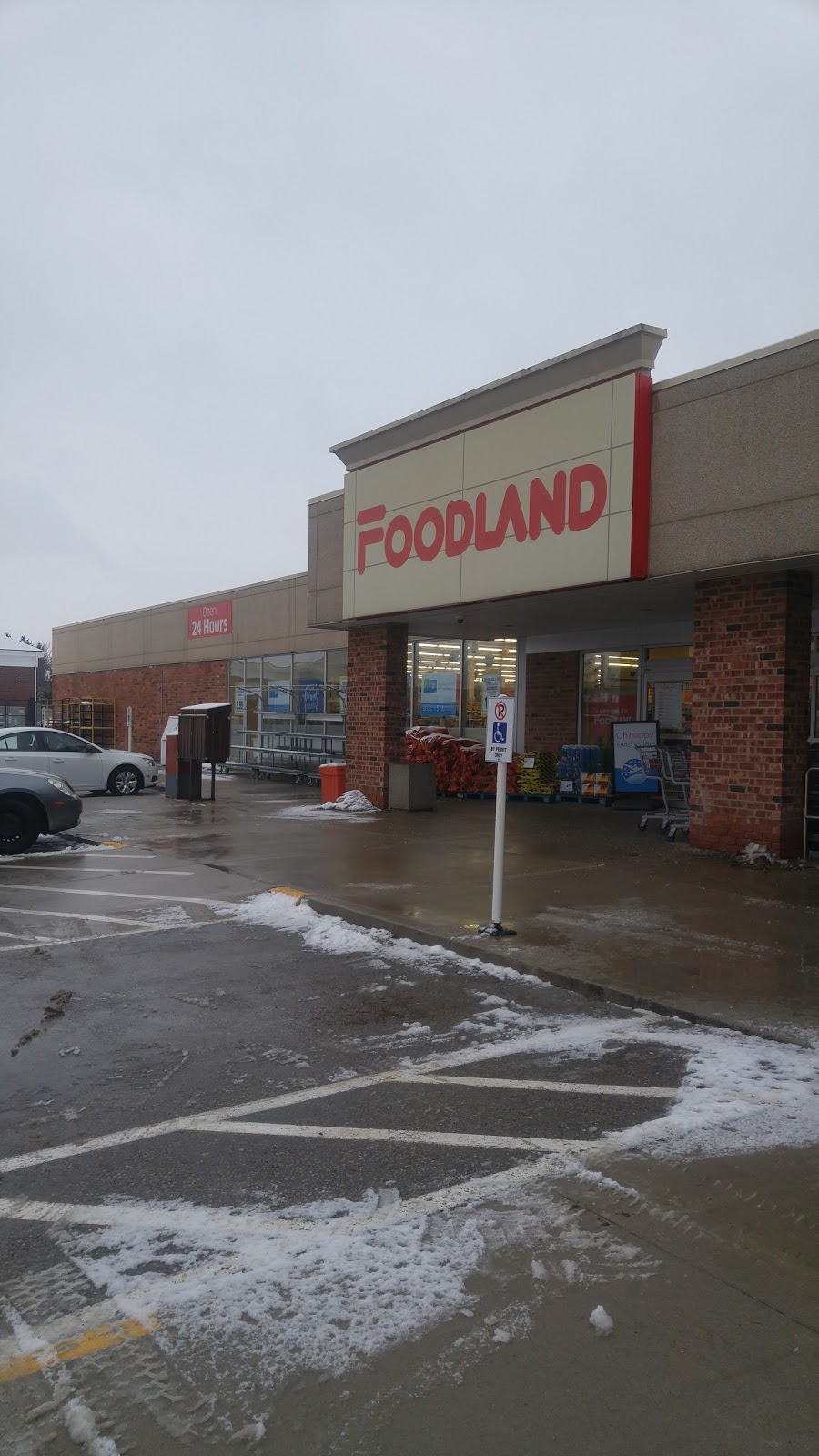 Foodland - Dorchester | 2095 Dorchester Rd, Dorchester, ON N0L 1G2, Canada | Phone: (519) 268-7317