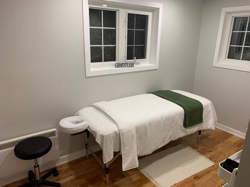 Détente, pure et simple | 42 Rue de la Dame Neuve, Lachute, QC J8H 1A3, Canada | Phone: (438) 863-2751