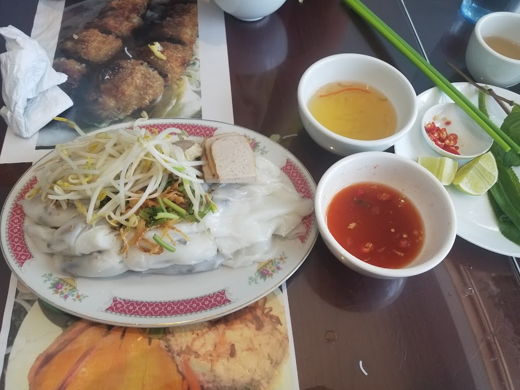 Phở Bắc Oriental Cuisine | 873 Somerset St W, Ottawa, ON K1R 6R6, Canada | Phone: (613) 563-0788