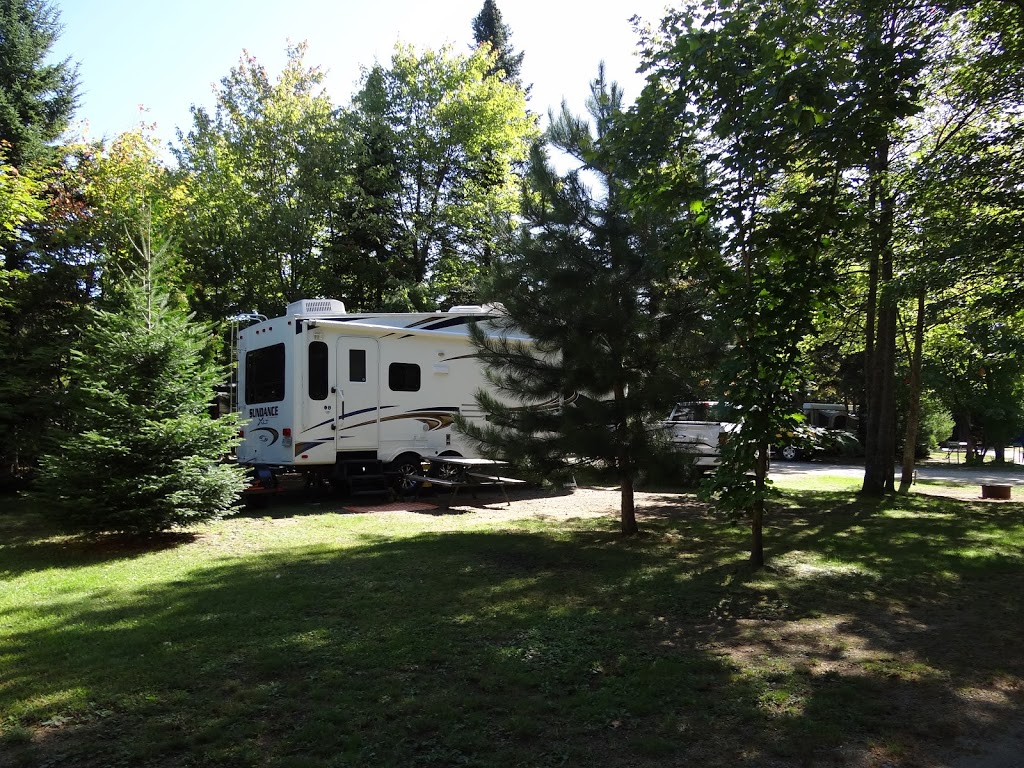 Camping Du Parc | 950 Chemin Principal, Saint-Mathieu-du-Parc, QC G0X 1N0, Canada | Phone: (866) 625-2133