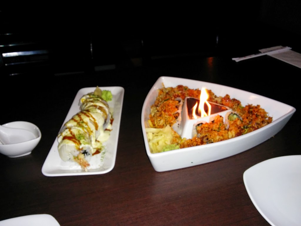 Momiji Japanese Restaurant | 2955 Bloor St W, Etobicoke, ON M8X 1B8, Canada | Phone: (416) 232-2320