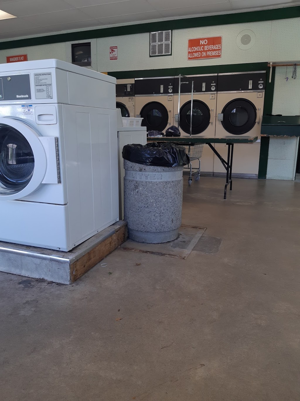 Centre Street Laundromat | 6 Centre St, Port Rowan, ON N0E 1M0, Canada