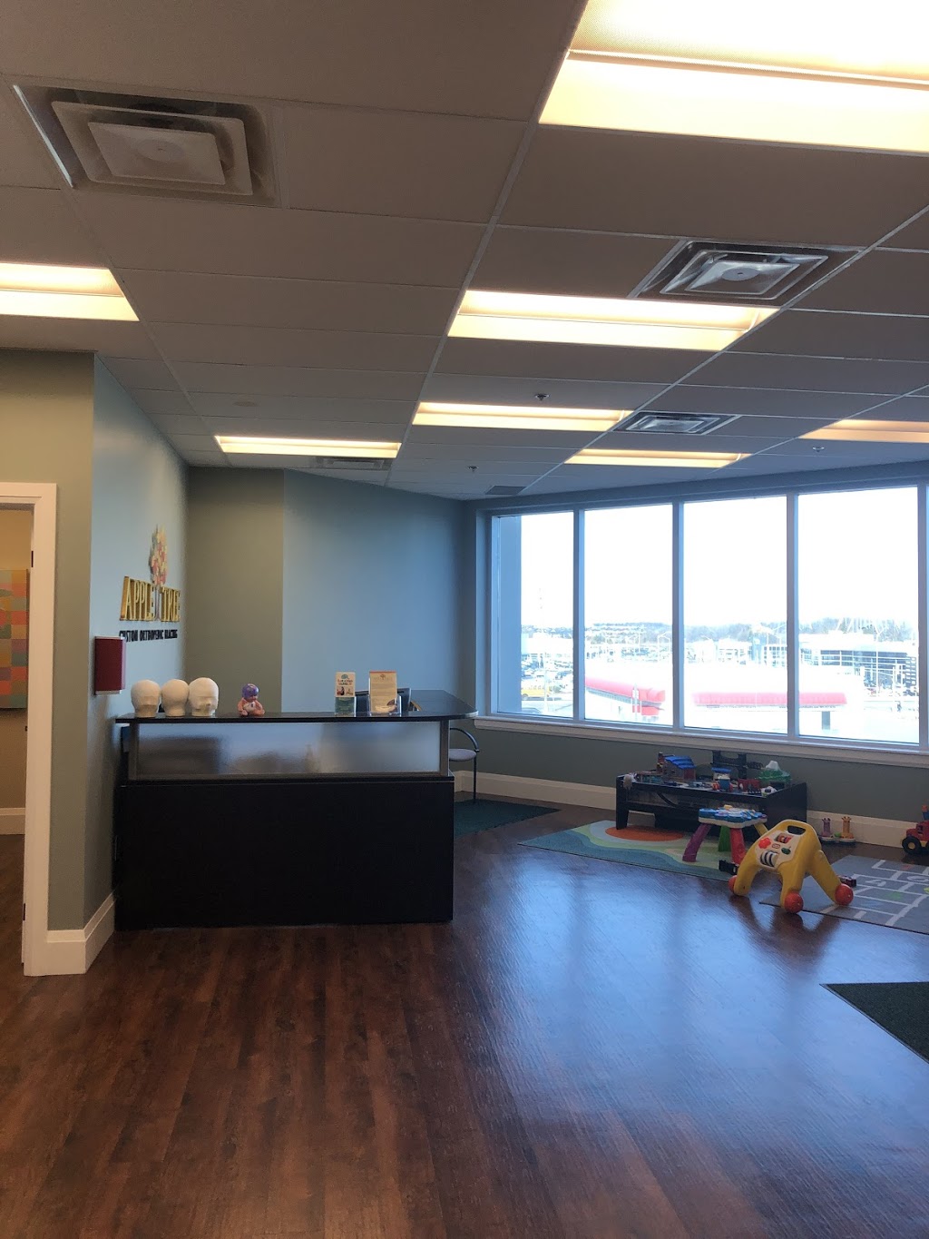 Appletree Orthotic Servies Ltd | 9401 Jane Street, Entrance A, Unit 325, Vaughan, ON L6A 4H7, Canada | Phone: (905) 631-1616