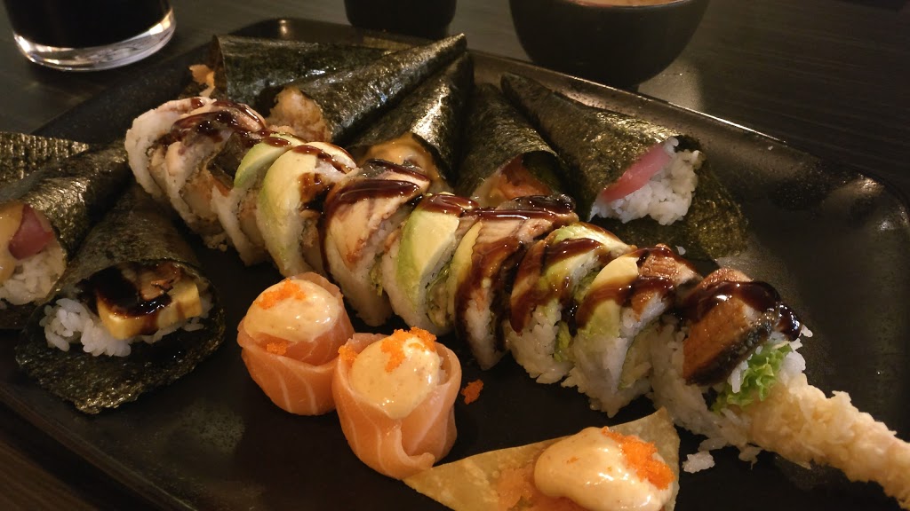 Sushi Itto Japanese Restaurant | 16775 Yonge St Unit 13, Newmarket, ON L3Y 8J4, Canada | Phone: (905) 954-1668