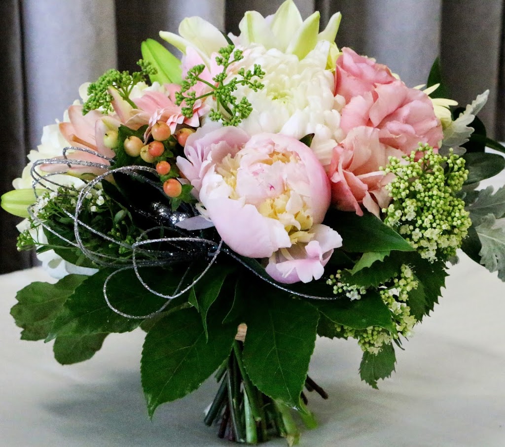 Talisman Flowers | 471 Hazeldean Rd, Kanata, ON K2L 4B8, Canada | Phone: (613) 831-3939