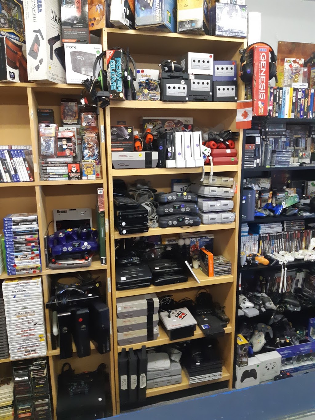 Pyramid Games and Collectables | 134a Nicol St, Nanaimo, BC V9R 4S9, Canada | Phone: (250) 591-1886