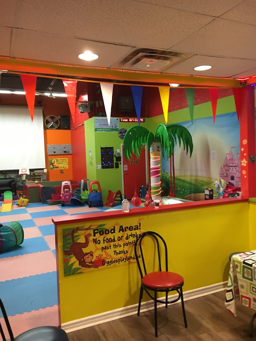 Giggles Playland Scarborough Location | 70 Milner Ave Unit 1, Scarborough, ON M1S 3P8, Canada | Phone: (647) 748-7529