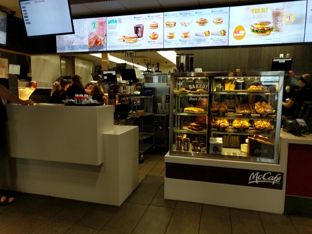 McDonalds | 1505 Guelph Line, Burlington, ON L7P 3B6, Canada | Phone: (905) 336-2331