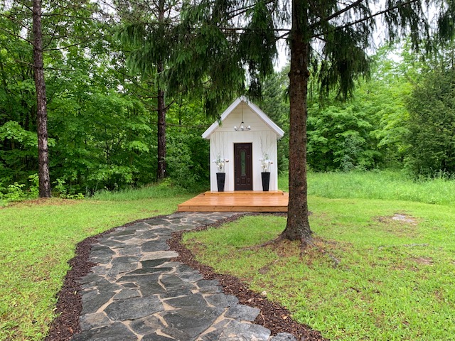 The Best Little Wedding Chapel | 517831 Concession 5N, Owen Sound, ON N4K 5W4, Canada | Phone: (289) 952-7509